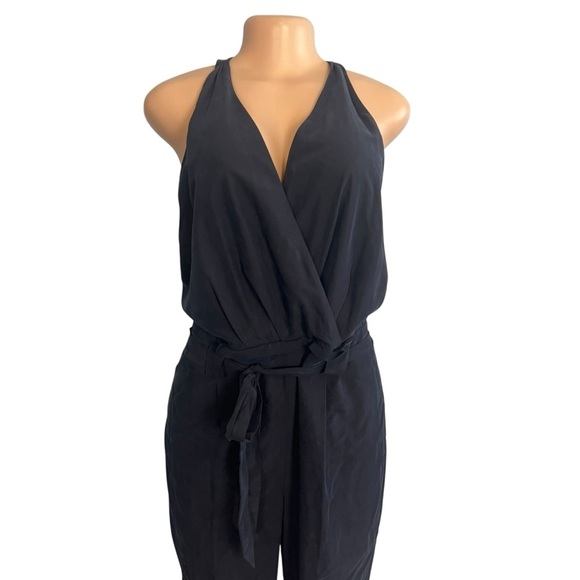 3/$30 🍂 Express Navy Blue Belted Halter Neck Jumpsuit - Picture 2 of 11